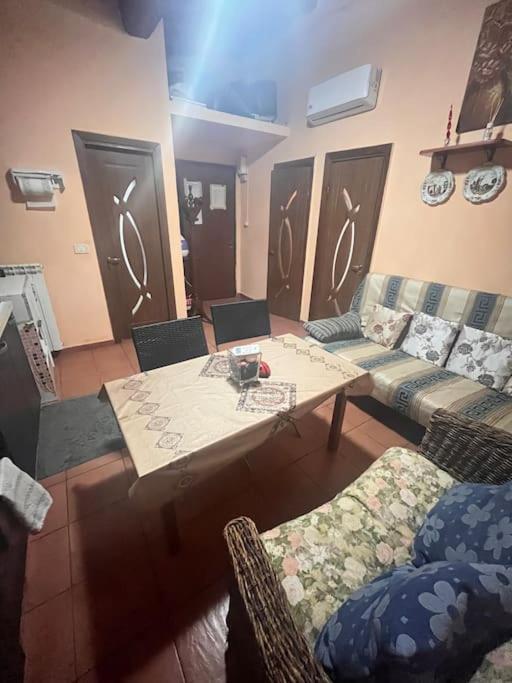 Apartment Very Central-100mt From Train Station Florence